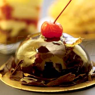 Пирожное "Шоколадный мусс с вишнёвым компоте" Пирожное "Шоколадный мусс с вишнёвым компоте"